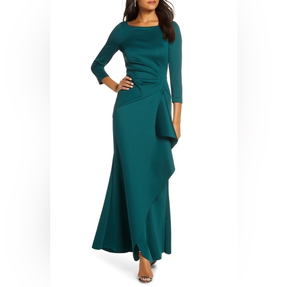 Eliza J Techno Pleated Scuba Trumpet Gown size 2